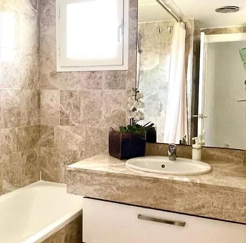 Naranjos Close To Puerto Banus * Marbellac