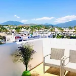 Naranjos Close To Puerto Banus