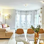 Naranjos Close To Puerto Banus Lejlighed Marbella