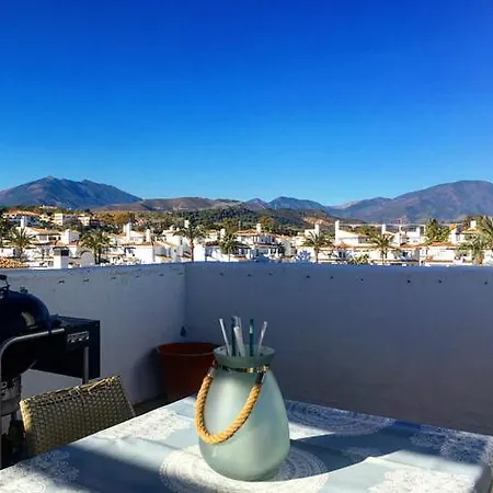 Naranjos Close To Puerto Banus * 马尔韦利亚