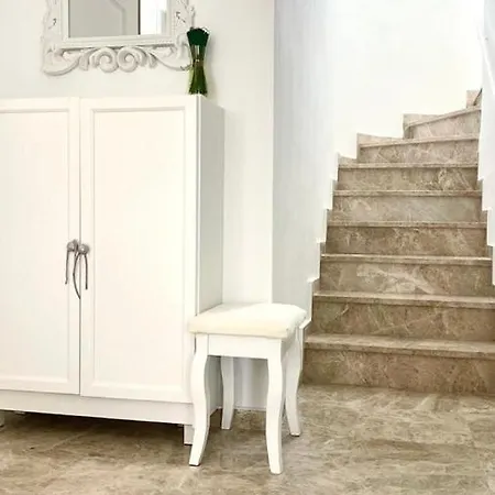 Naranjos Close To Puerto Banus Apartment