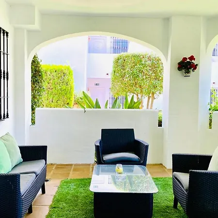 Naranjos Close To Puerto Banus דירה *
