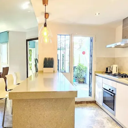 Naranjos Close To Puerto Banus Apartment Marbella