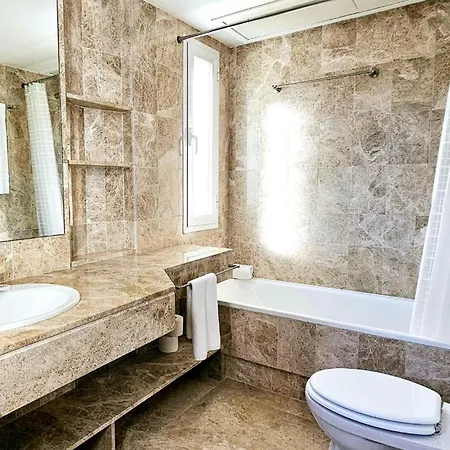 Naranjos Close To Puerto Banus * מארבלה