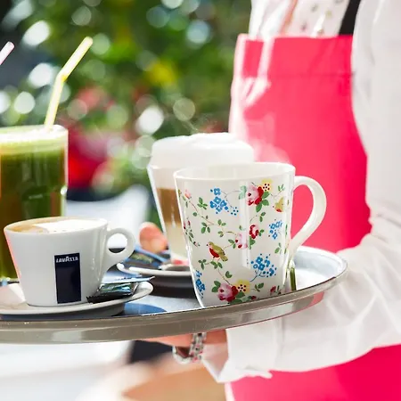 Naranjos Close To Puerto Banus 马尔韦利亚