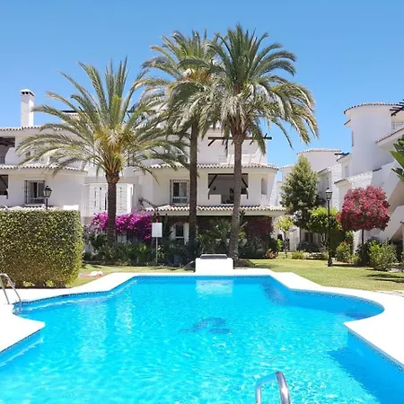 Naranjos Close To Puerto Banus Apartment