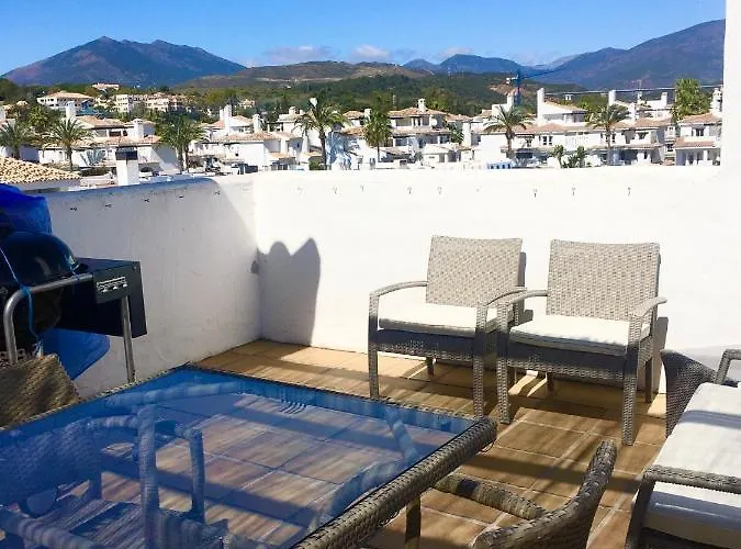 Naranjos Close To Puerto Banus Apartmán