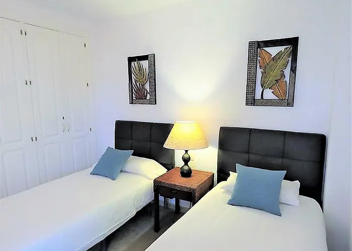 Naranjos Close To Puerto Banus Марбелья