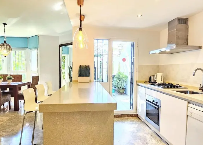 Naranjos Close To Puerto Banus Apartmán Marbella